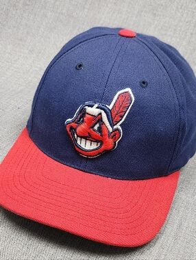 Vintage MLB Cleveland Indians Cheif Wahoo Snapback Adjustable Hat.